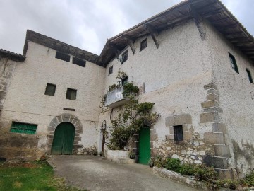 Maison 8 Chambres à Zizurkil