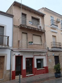 Edificio en Casar de Cáceres