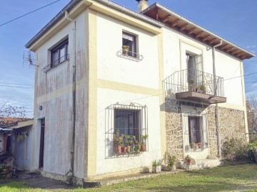 Casa o chalet 4 Habitaciones en Covadonga - Campuzano - Ciudad Vergel