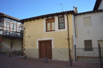 House 6 Bedrooms in Medina de Pomar