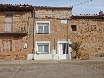 House 3 Bedrooms in Castrovido
