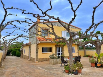 Maison 4 Chambres à Sebastiá Juan Arbó-Sant Cristofol