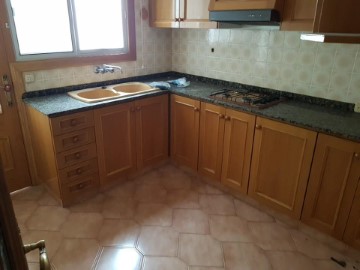 Apartment 4 Bedrooms in Nord