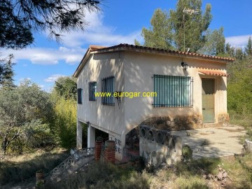 House 3 Bedrooms in Chiva Centro