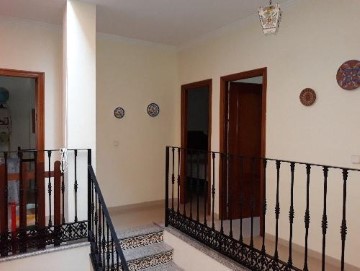 House 4 Bedrooms in Alcalá de Guadaíra Centro