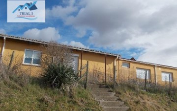 House 4 Bedrooms in La Torre del Valle