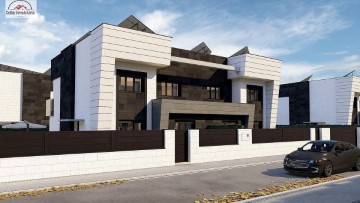 House 4 Bedrooms in La Nube