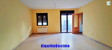 House 3 Bedrooms in Horche