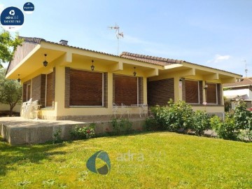 Casa o chalet 4 Habitaciones en Lardero