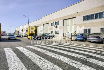 Industrial building / warehouse in El Pinar de Villeriche