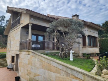 Casa o chalet 5 Habitaciones en Ramallosa (Santa Cristina P.)