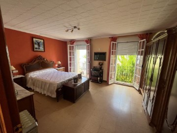 House 2 Bedrooms in El Coronil