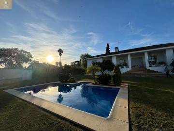 Casa o chalet 5 Habitaciones en La Hacienda - Nueva Andalucía