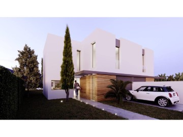 Casa o chalet 4 Habitaciones en Poblenou - L'Oliva Gran