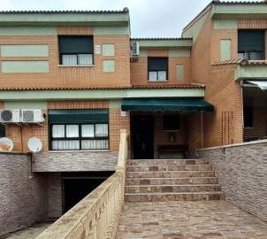 Casa o chalet 4 Habitaciones en Ugena