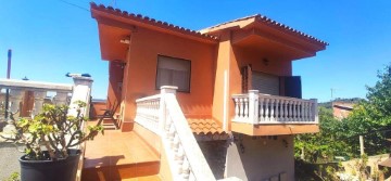 House 7 Bedrooms in Torrelles de Llobregat