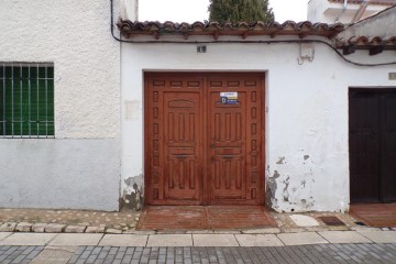 House 4 Bedrooms in Camino del Montero