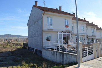 Casa o chalet 5 Habitaciones en Medina de Pomar