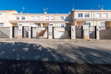 Maison 3 Chambres à Montalbo