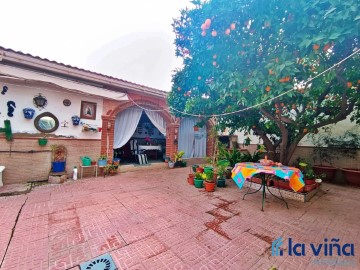 House 5 Bedrooms in Humilladero