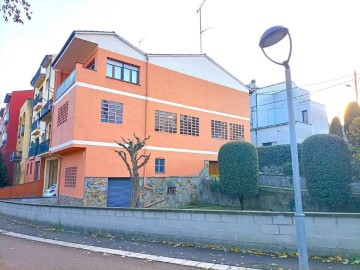 House 3 Bedrooms in Roda de Ter