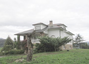 Casa o chalet 6 Habitaciones en Luarca