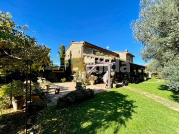 Quintas e casas rústicas 6 Quartos em Sant Pol