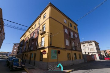 Apartment 3 Bedrooms in Veguellina de Órbigo