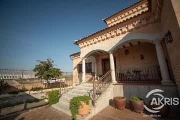 Maison 8 Chambres à Yuncos