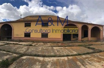 Bâtiment industriel / entrepôt à Fuente el Sol