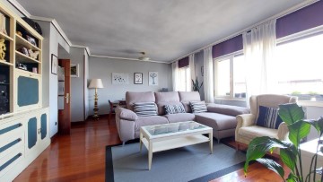 Apartment 3 Bedrooms in Las Arenas-Areeta