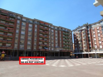 Piso 4 Habitaciones en Estadi-Horta Vermella-Santa Anna