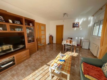House 3 Bedrooms in Trencarroques