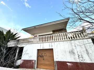 Casa o chalet 5 Habitaciones en Santa María del Tiétar