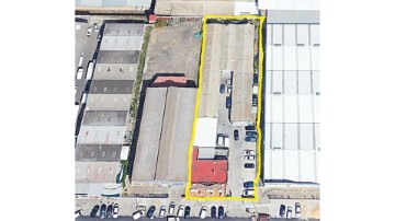 Industrial building / warehouse in Sevilla este