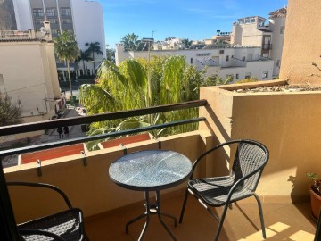 Apartment 2 Bedrooms in Canillas de Aceituno