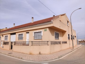 House 5 Bedrooms in Fuente Alamo Centro