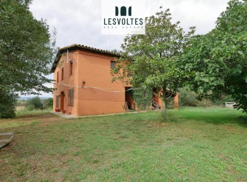 House 6 Bedrooms in St. Climent de Peralta