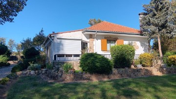 House 3 Bedrooms in Villasrubias