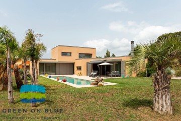 House 3 Bedrooms in Peralada