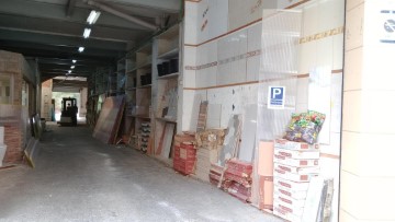 Commercial premises in La Plana - Montesa
