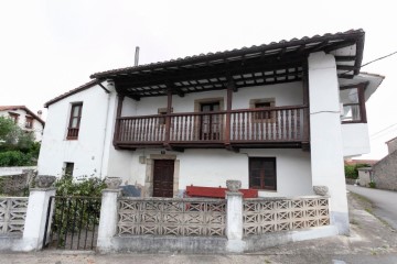 House 3 Bedrooms in La Acebosa