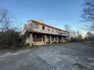 Edificio en Sequeros