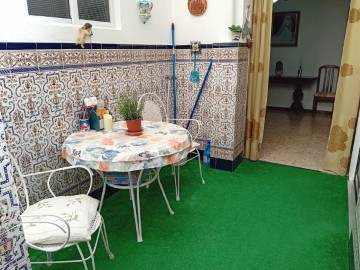 House 4 Bedrooms in Cerro Amate