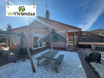 House 4 Bedrooms in Torre Vileta