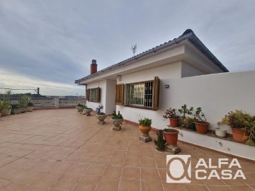 House 7 Bedrooms in Blanes Centre