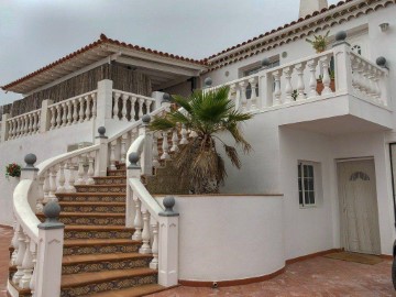 House 7 Bedrooms in Charco del Pino