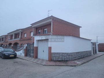 Moradia 5 Quartos em La Puebla de Almoradiel