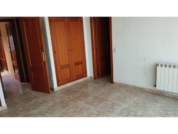 Apartamento 4 Quartos em Puerta de Murcia - Colegios