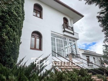 House 5 Bedrooms in Olías del Rey